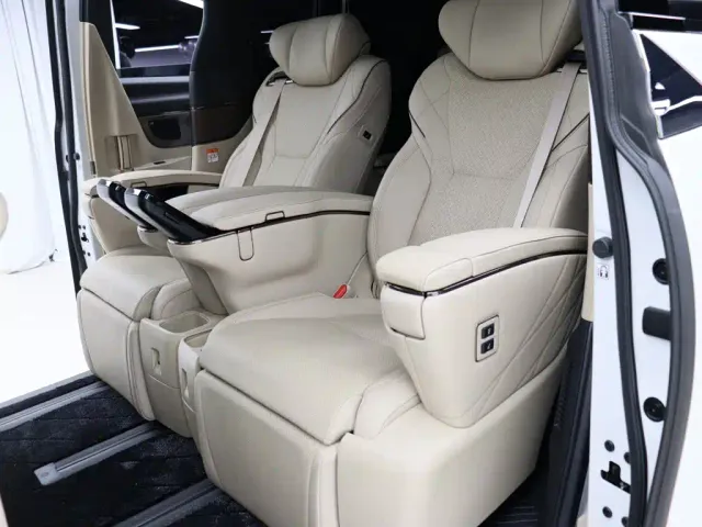Toyota Vellfire — Фото автомобиля 6