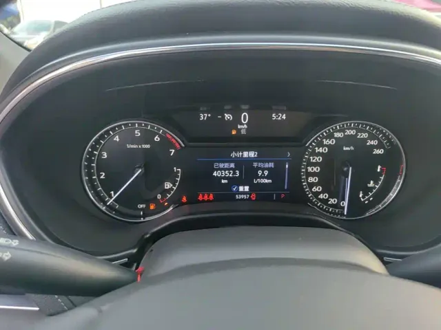 Cadillac CT5 — Фото автомобиля 11