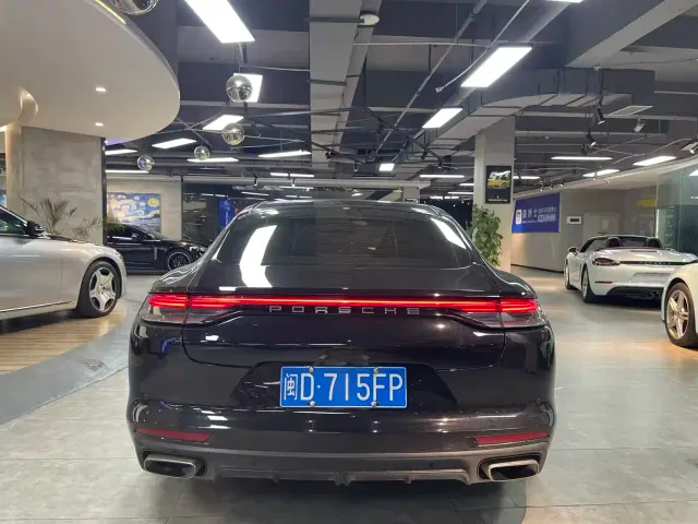 Porsche Panamera — Фото автомобиля 5