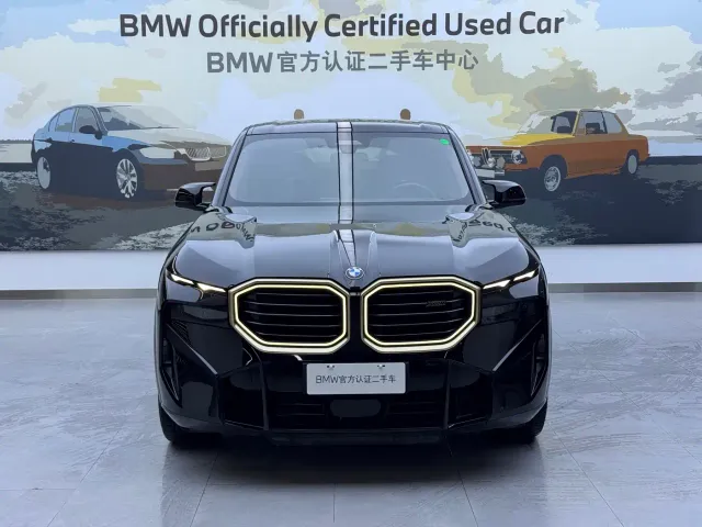 BMW XM — Фото автомобиля 3