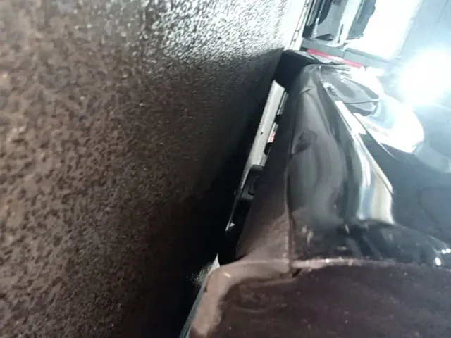 Tesla Model 3 — Фото автомобиля 21