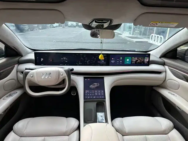 IM Motors L7 — Фото автомобиля 17