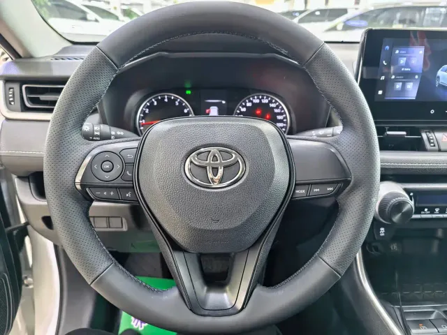 Toyota Wildlander — Фото автомобиля 7