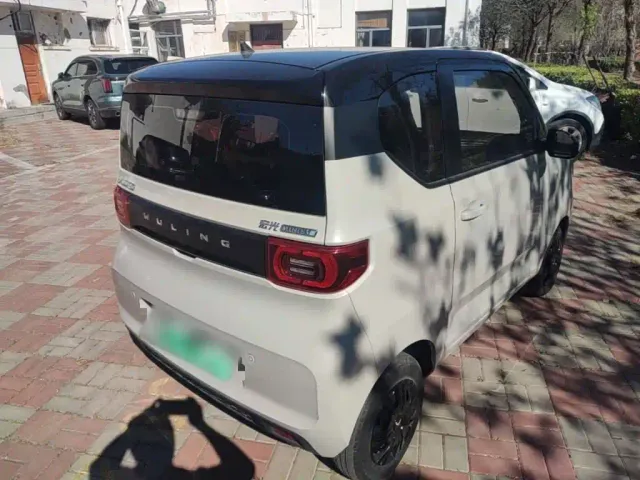 Wuling Hongguang Mini EV — Фото автомобиля 6