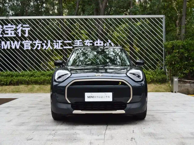 MINI Electric MINI ACEMAN — Фото автомобиля 2