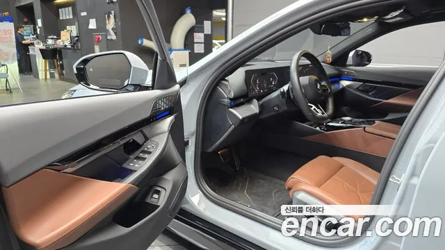 BMW 5-Series 5 серия (G60) 530i xDrive M Sport — Фото автомобиля 10