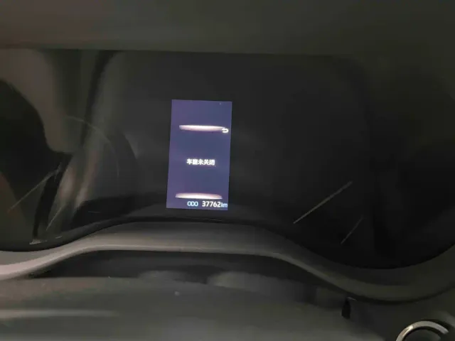 Toyota Sienna — Фото автомобиля 10