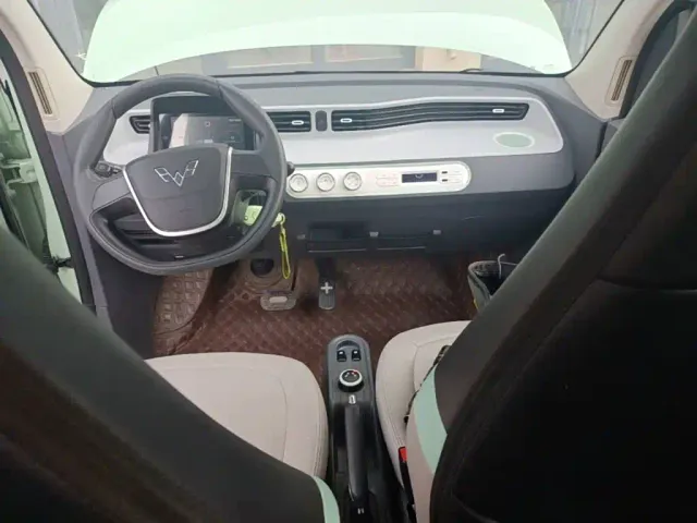 Wuling Hongguang Mini EV — Фото автомобиля 9