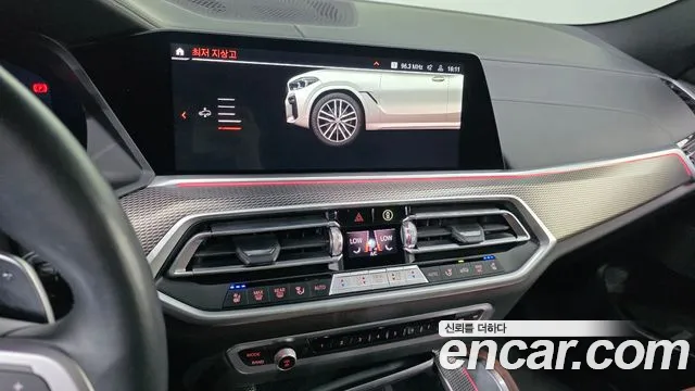 BMW X6 xDrive40i M Sport — Фото автомобиля 13