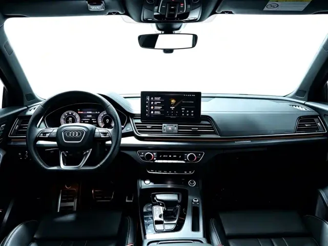 Audi Q5L — Фото автомобиля 11