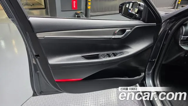 Hyundai Grandeur New — Фото автомобиля 13