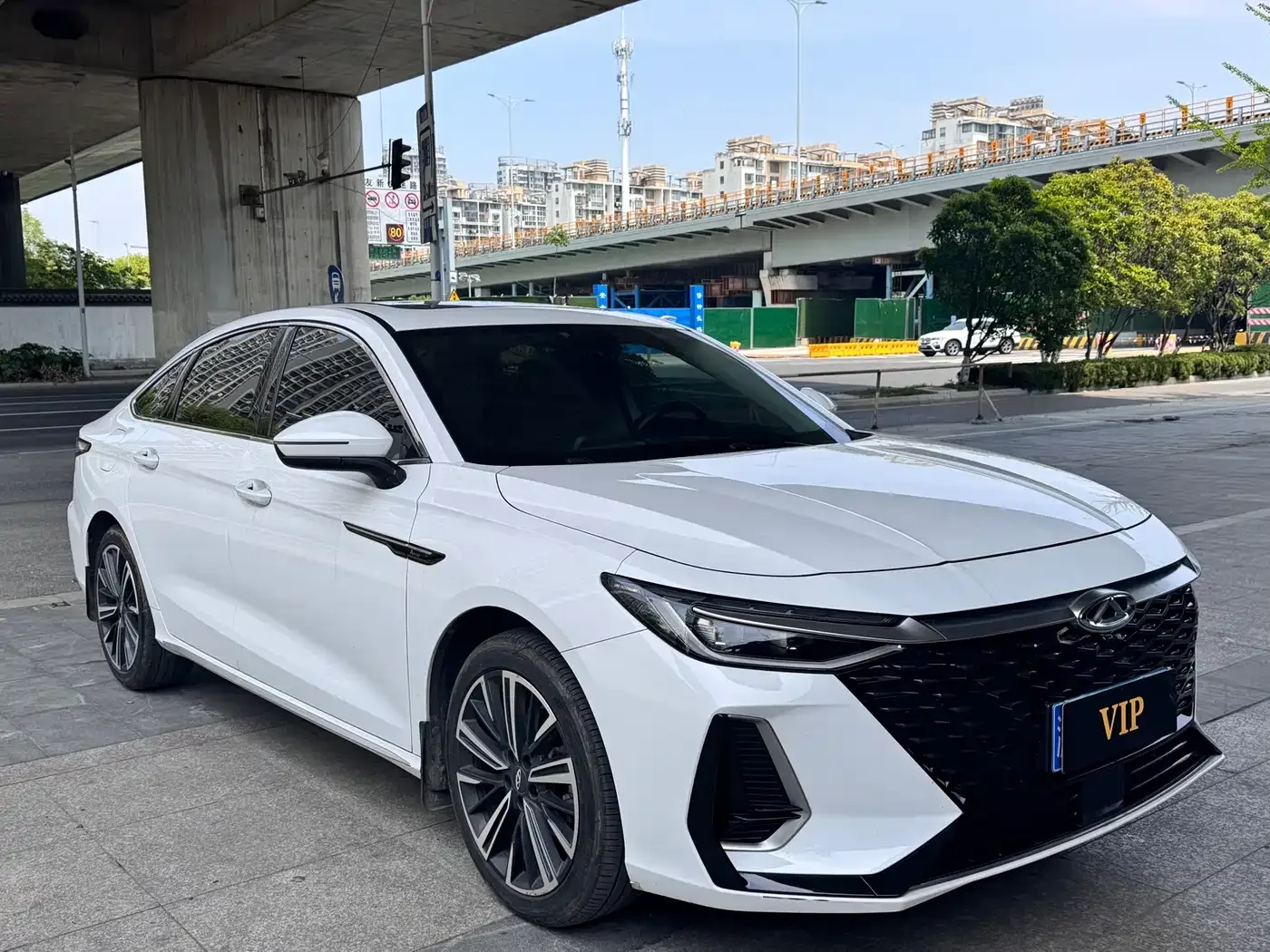 Chery Arrizo 8 2022 1.6T DCT Premium — Фото автомобиля 3