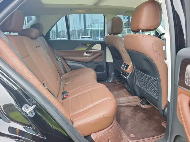 Mercedes-Benz GLE-Class — Фото автомобиля 18