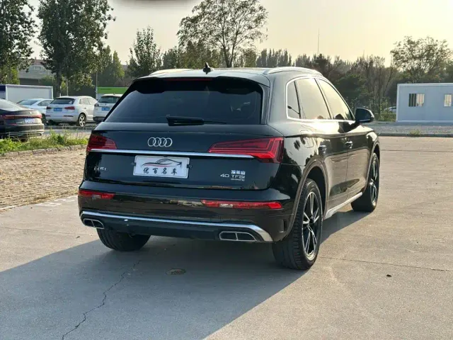 Audi Q5L — Фото автомобиля 6
