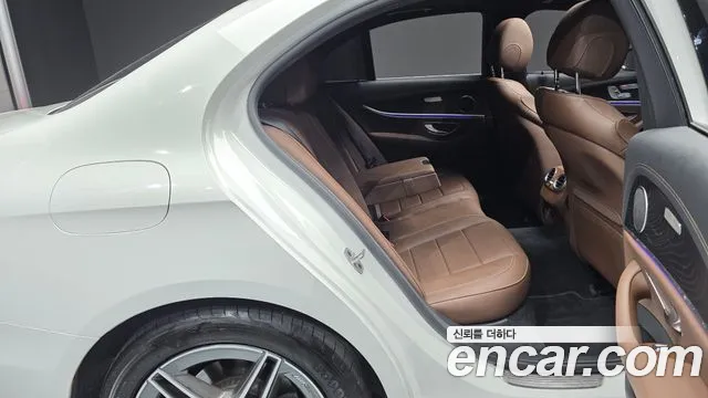 Mercedes-Benz E-Class W213 — Фото автомобиля 17
