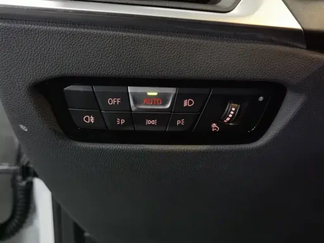 BMW 3 Series — Фото автомобиля 21