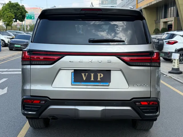 Lexus LX — Фото автомобиля 8