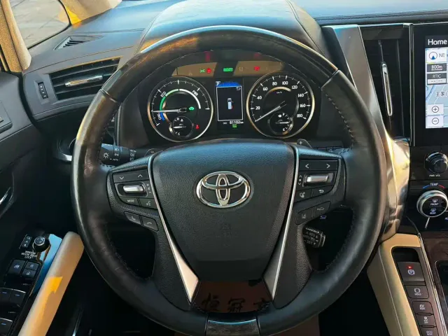 Toyota Alphard — Фото автомобиля 15