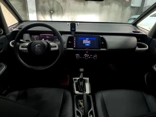 Honda Fit — Фото автомобиля 9