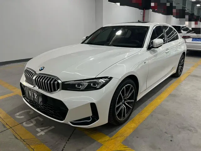 Фотография автомобиля — BMW 3 Series