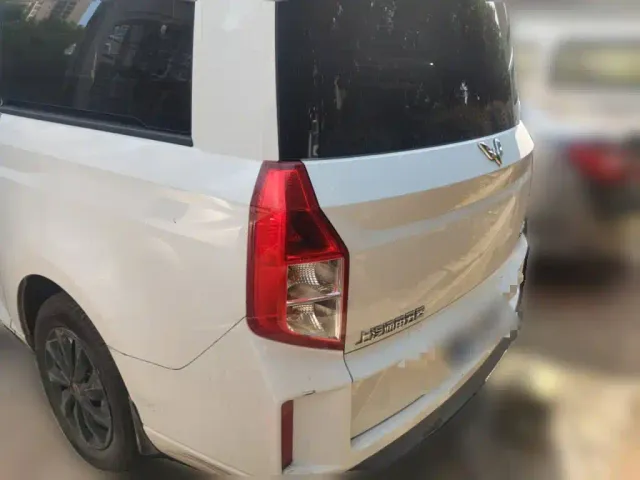 Wuling Zhengcheng — Фото автомобиля 24