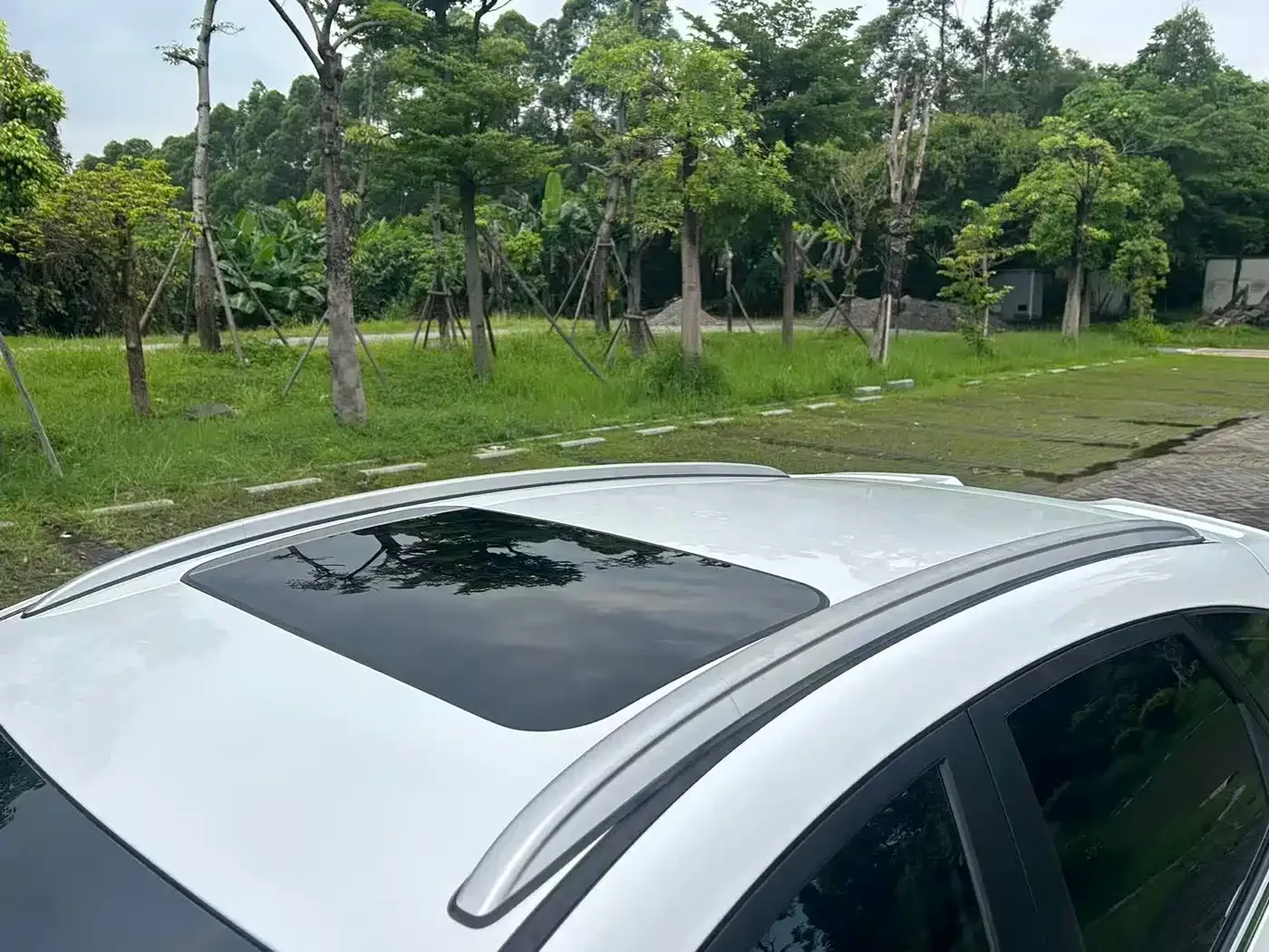 Geely Emgrand S 2022 1.4T CVT Crossover Player — Фото автомобиля 17
