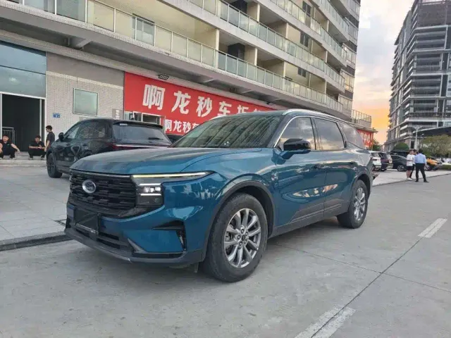 Фотография автомобиля — Ford Edge