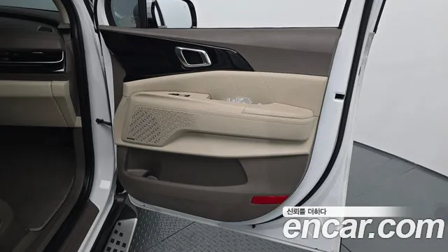 Kia Carnival 4th Gen — Фото автомобиля 14