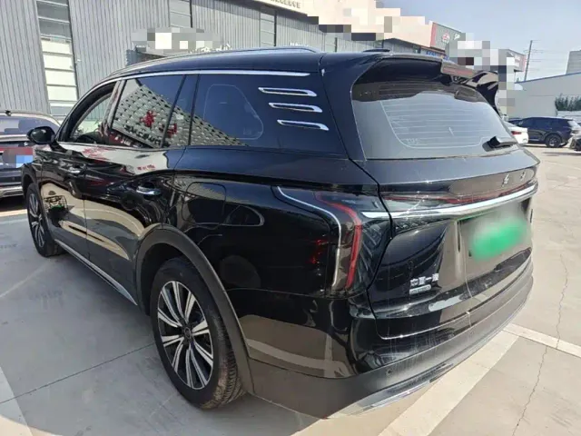 Hongqi HS7 PHEV — Фото автомобиля 4