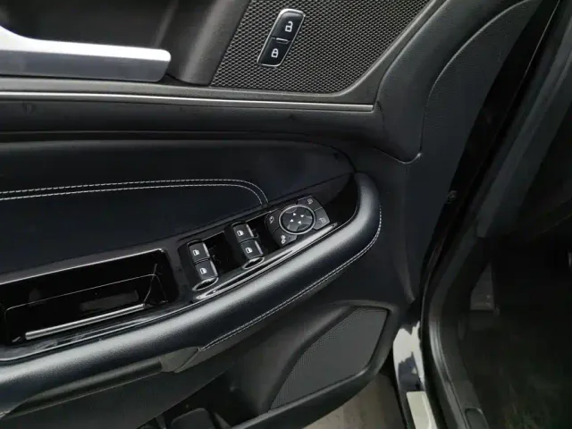 Ford Edge — Фото автомобиля 9