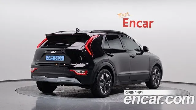 Kia Niro All Niro EV Air — Фото автомобиля 2