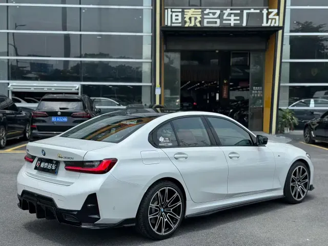 BMW 3 Series — Фото автомобиля 2