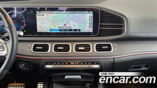 Mercedes-Benz GLS-Class — Фото автомобиля 14