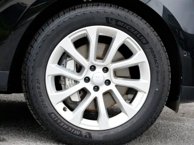 Land Rover Range Rover Sport — Фото автомобиля 8