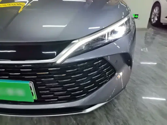 BYD Qin L — Фото автомобиля 23