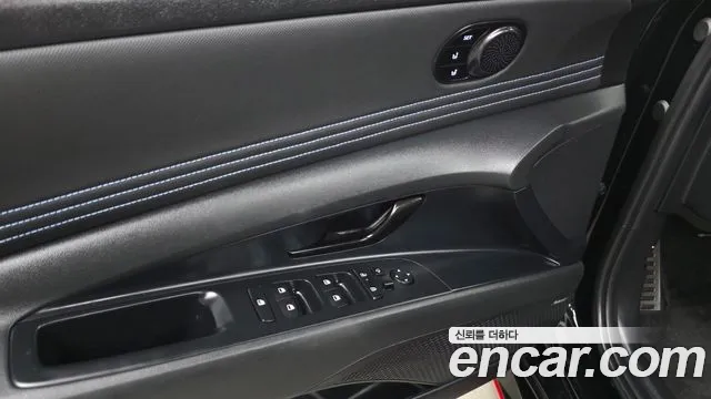 Hyundai AVANTE — Фото автомобиля 18