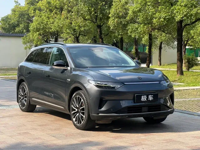 Leapmotor C11 — Фото автомобиля 3