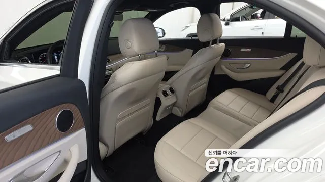 Mercedes-Benz E-Class W213 — Фото автомобиля 16