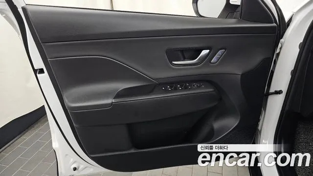 Hyundai Kona SX2 — Фото автомобиля 13