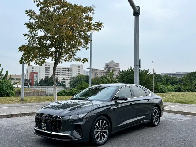 Фотография автомобиля — Lincoln Z
