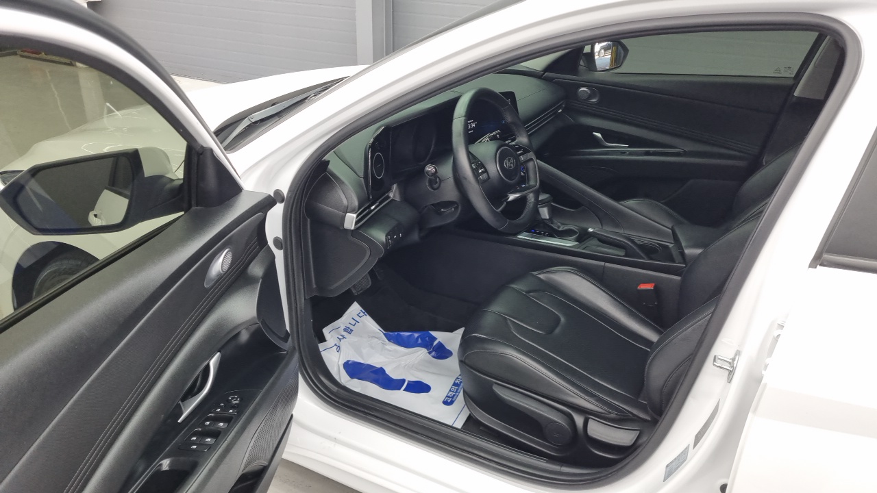 Hyundai Avante — Фото автомобиля 7