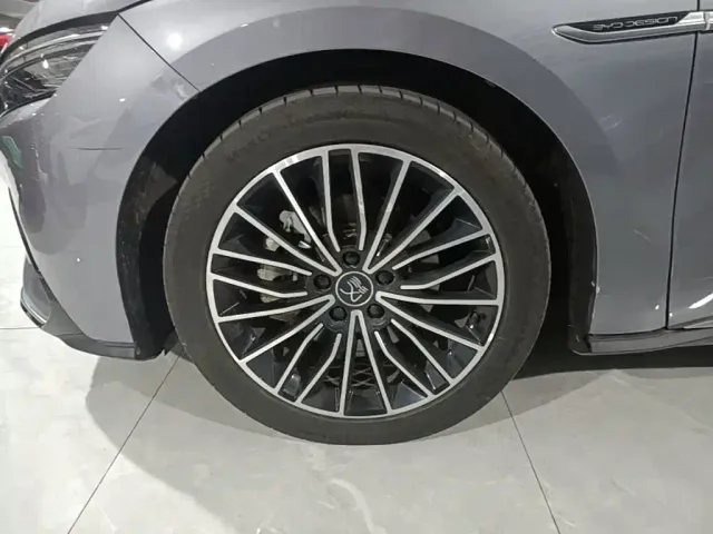 BYD Han — Фото автомобиля 22