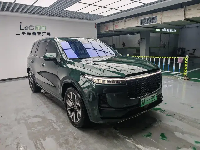 Li Auto ONE — Фото автомобиля 2