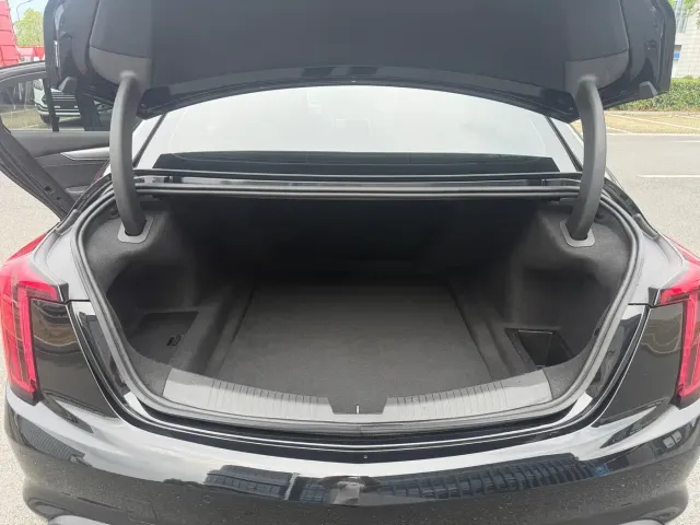 Cadillac CT5 — Фото автомобиля 6