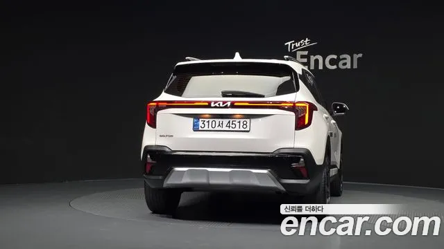 Kia Seltos — Фото автомобиля 4