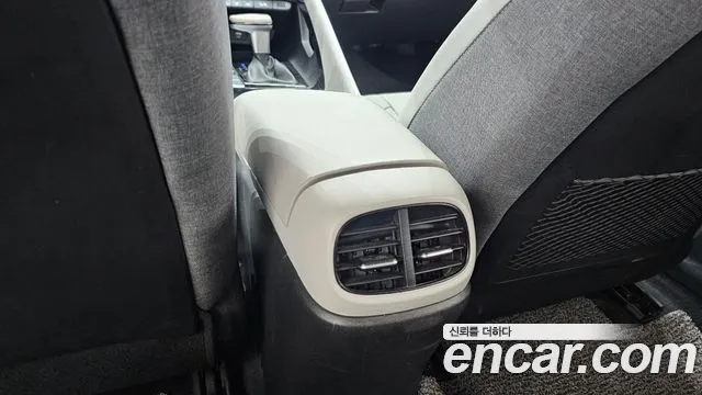 Hyundai AVANTE Inspiration — Фото автомобиля 18