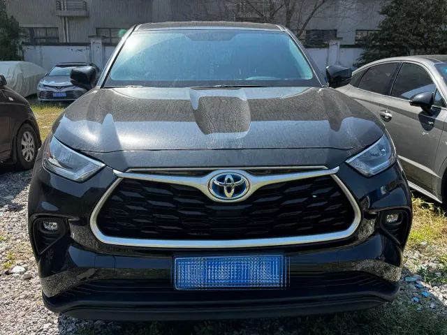 Toyota Highlander — Фото автомобиля 2
