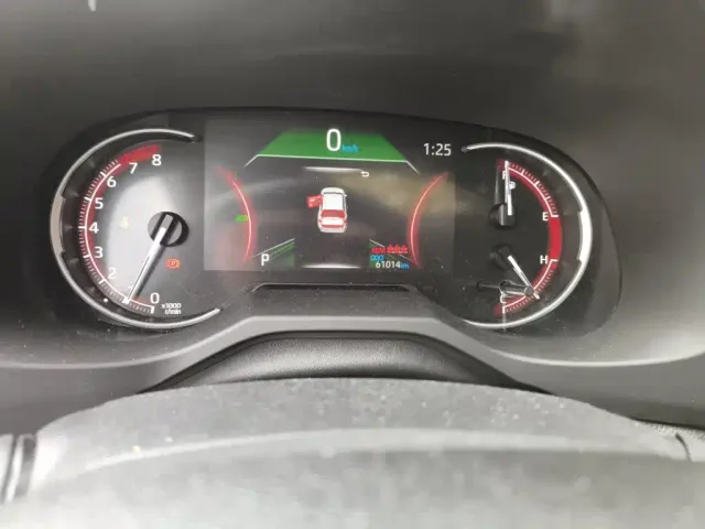 Toyota RAV4 — Фото автомобиля 8