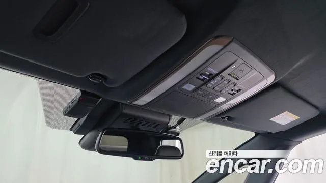Toyota Alphard — Фото автомобиля 27
