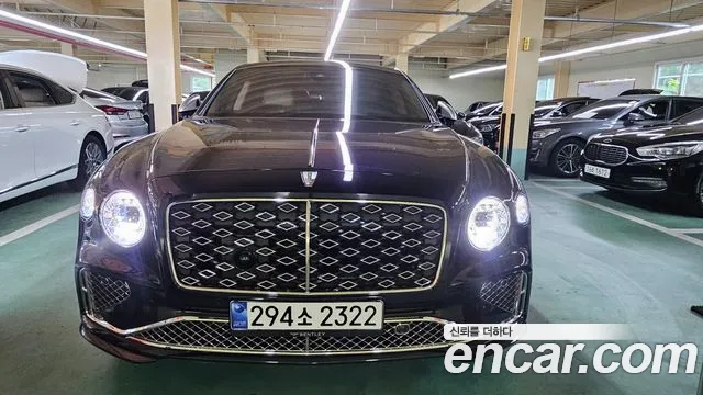 Bentley Flying Spur — Фото автомобиля 2